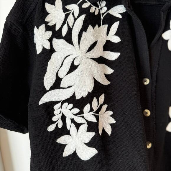 Free People black Flowers Embroidered Shirt women size small - Picture 3 of 5